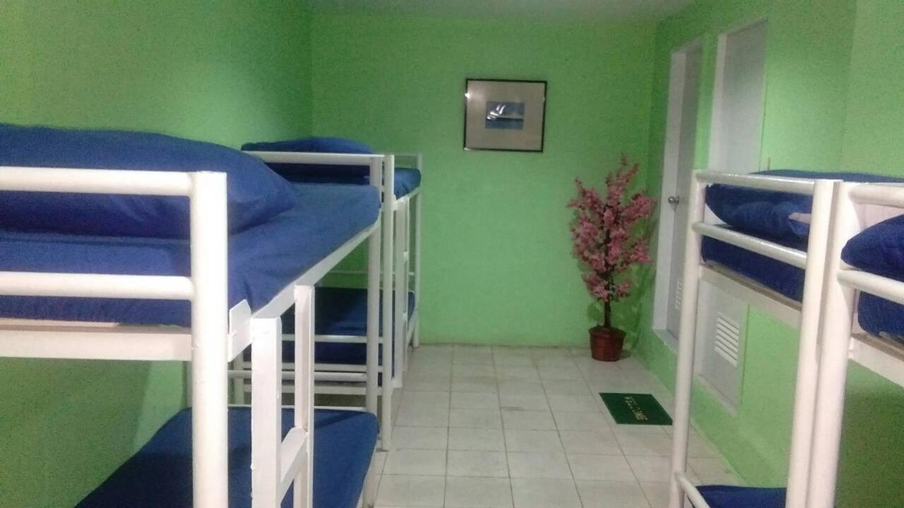 Bahay Ng Lahat Манила Экстерьер фото