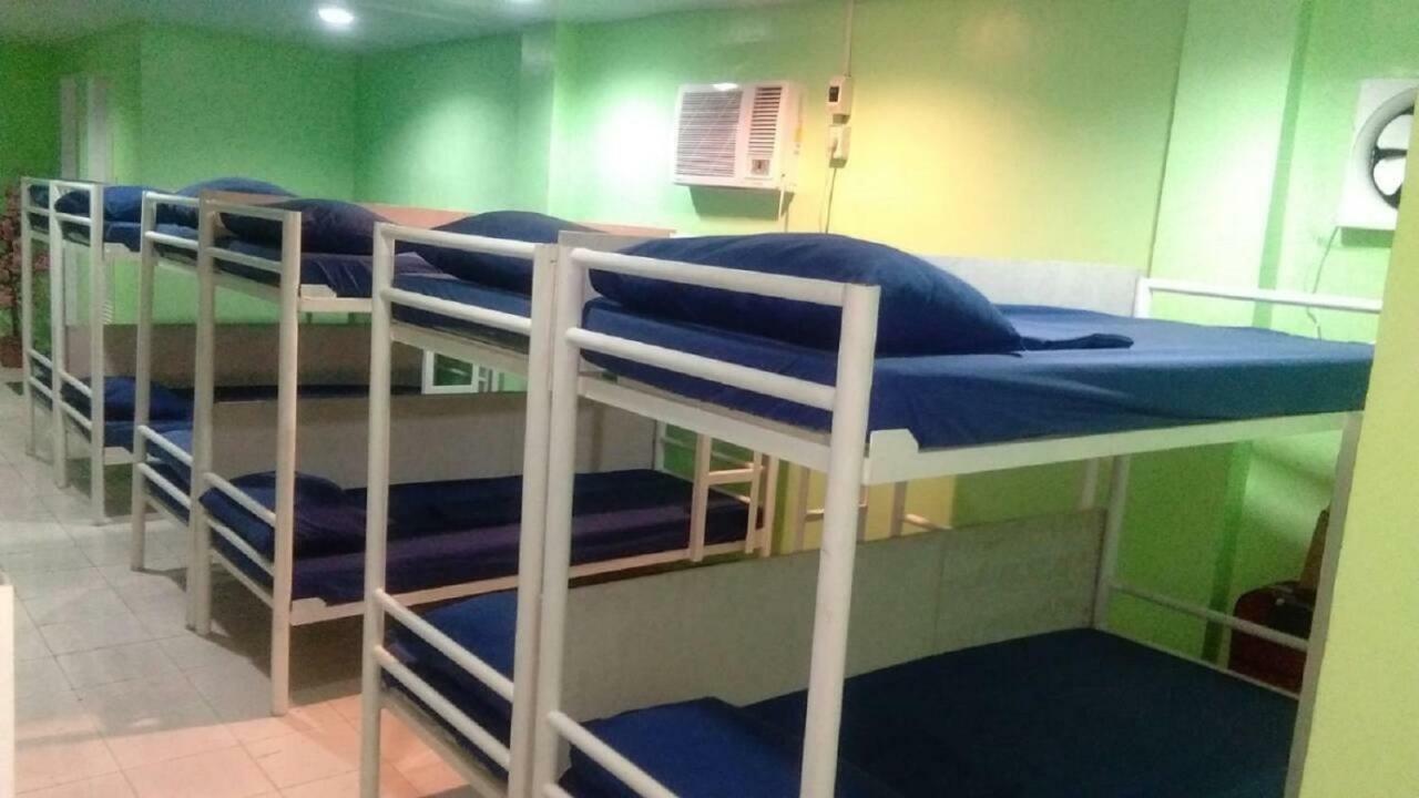 Bahay Ng Lahat Манила Экстерьер фото